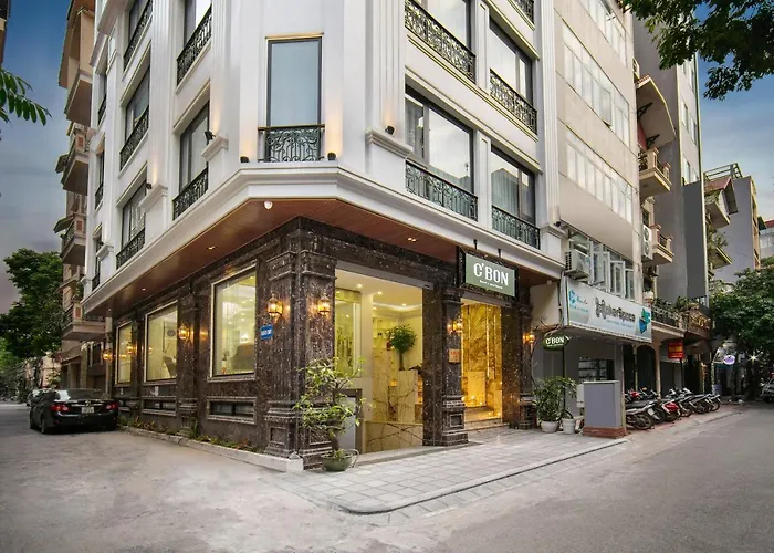 C\'Bon Hotel Do Quang